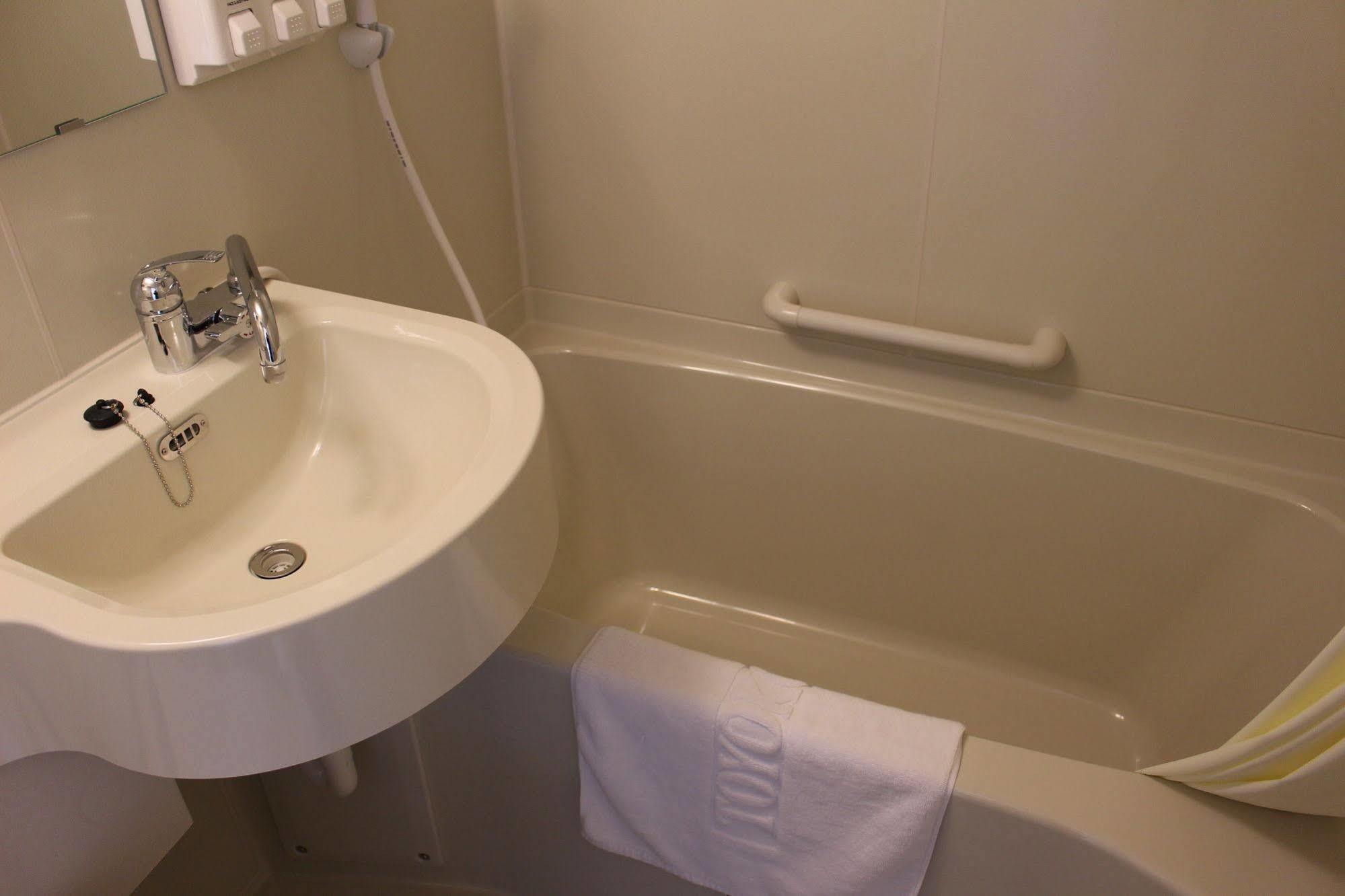 Toyoko Inn Sendai-Eki Nishi-Guchi Chuo Zewnętrze zdjęcie